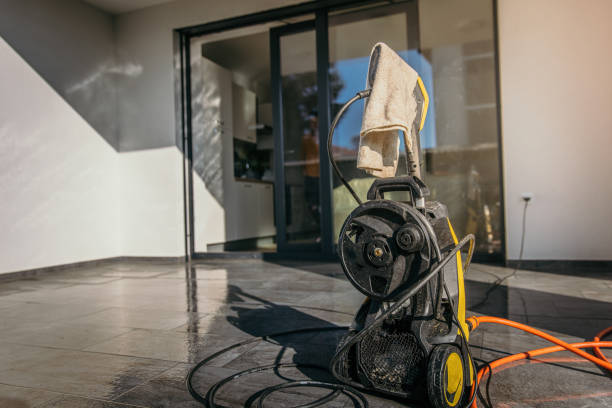Best Animal Enclosure Cleaning  in Plymouth, MI